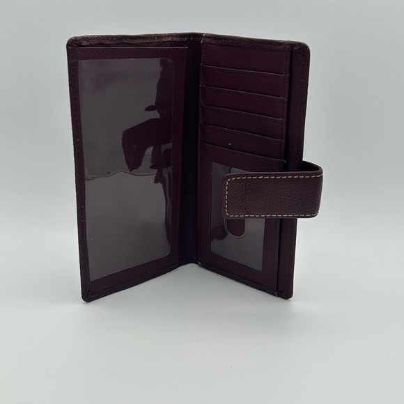 Elegant Dark Brown Card & Checkbook Holder - Picture 4 of 6